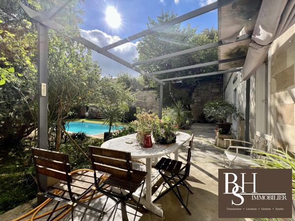 POITIERS, Blossac, appartement d'exception avec jardin, piscine et place de parking