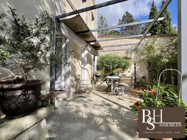 POITIERS, Blossac, appartement d'exception avec jardin, piscine et place de parking