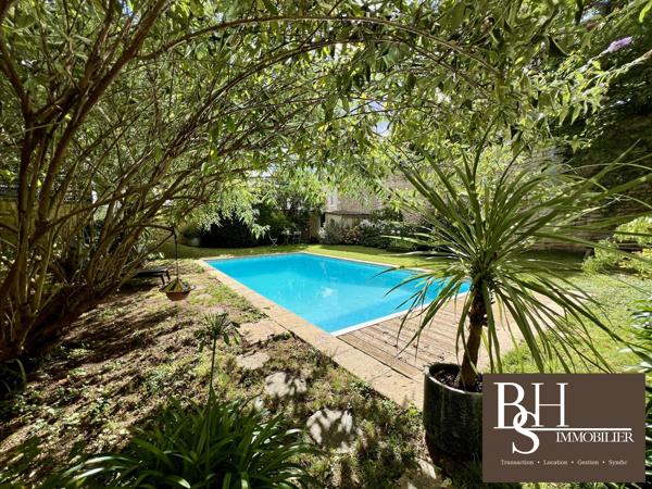 POITIERS, Blossac, appartement d'exception avec jardin, piscine et place de parking