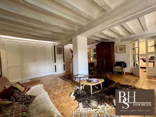 POITIERS, Blossac, appartement d'exception avec jardin, piscine et place de parking