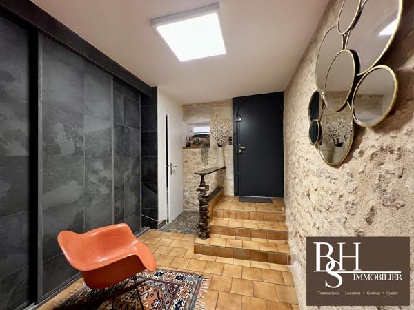 POITIERS, Blossac, appartement d'exception avec jardin, piscine et place de parking
