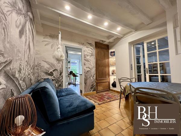POITIERS, Blossac, appartement d'exception avec jardin, piscine et place de parking