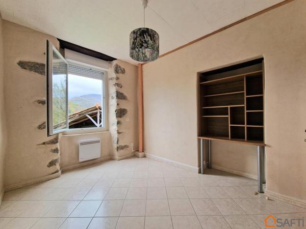 Agréable maison en pleine nature dans petit hameau