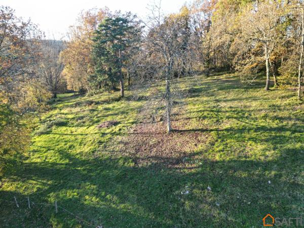 Agréable maison en pleine nature dans petit hameau