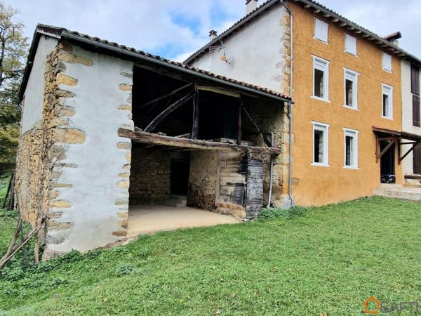 Agréable maison en pleine nature dans petit hameau