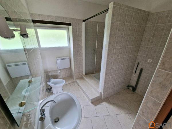 Agréable maison en pleine nature dans petit hameau