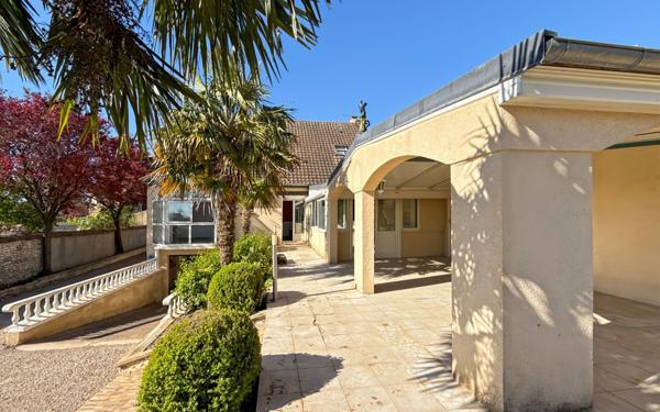 Maison à vendre    7 pièces •  Le Puiset
