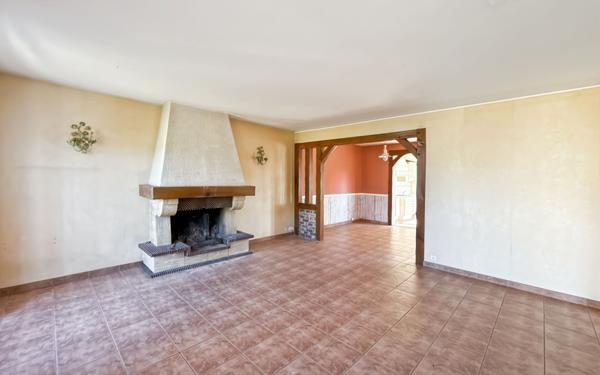 Maison à vendre    7 pièces •  Le Puiset