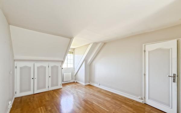 Maison à vendre    7 pièces •  Le Puiset