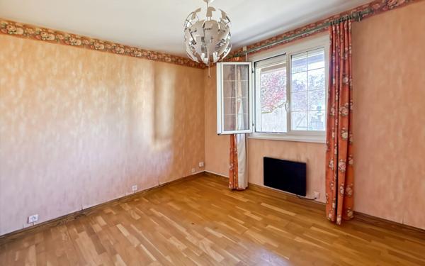 Maison à vendre    7 pièces •  Le Puiset