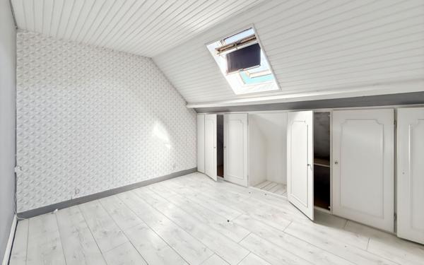 Maison à vendre    7 pièces •  Le Puiset