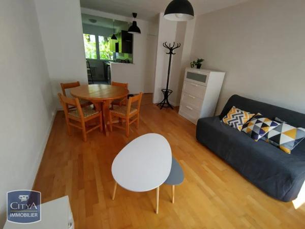 Appartement à louer 3 pièces 55.81m² Saint-Étienne (42100)