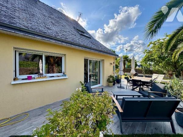 GUIPAVAS - COATAUDON. Maison familiale 150 m². 6 chambres. Terrain 897 m². Tram à pied.

Dans...