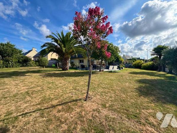 GUIPAVAS - COATAUDON. Maison familiale 150 m². 6 chambres. Terrain 897 m². Tram à pied.

Dans...