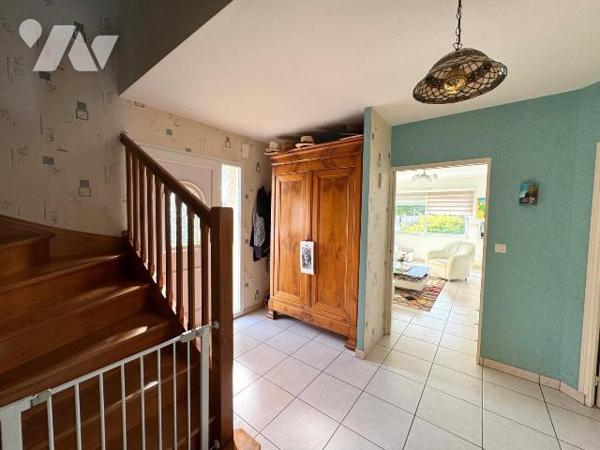 GUIPAVAS - COATAUDON. Maison familiale 150 m². 6 chambres. Terrain 897 m². Tram à pied.

Dans...