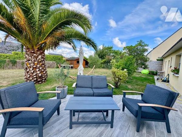 GUIPAVAS - COATAUDON. Maison familiale 150 m². 6 chambres. Terrain 897 m². Tram à pied.

Dans...
