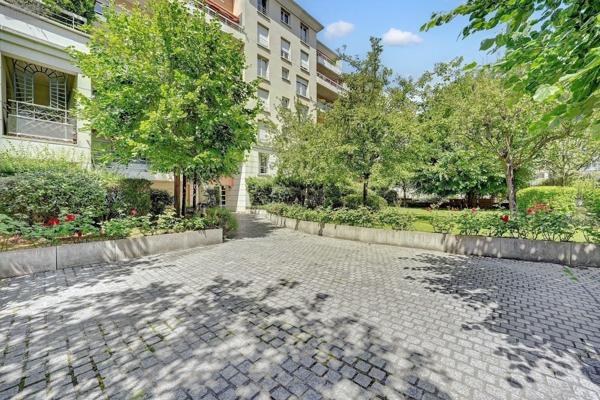 Appartement à vendre à Asnières-sur-Seine dans les Hauts-de-Seine (92600), ref : 3 PIECES ASNIERES SUR SEINE   
philosophes
