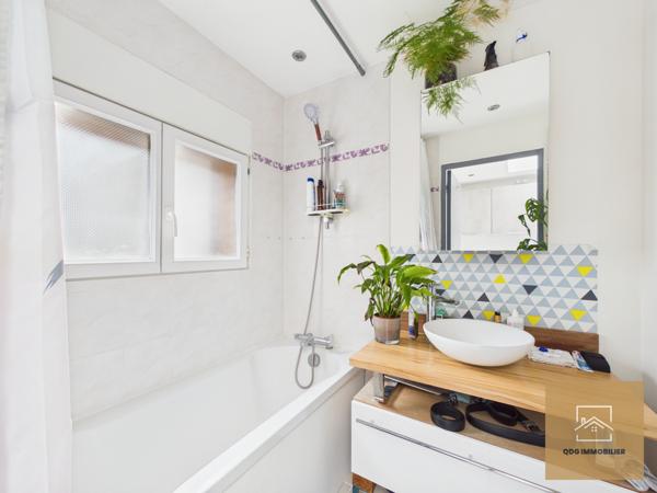 Croix (59170) Maison 3 chambres en très bon état – À 12 min à pied du métro Croix Mairie
