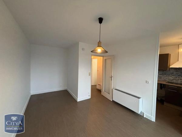 Appartement à louer 1 pièce 26.78m² Saint-Pryvé-Saint-Mesmin (45750)