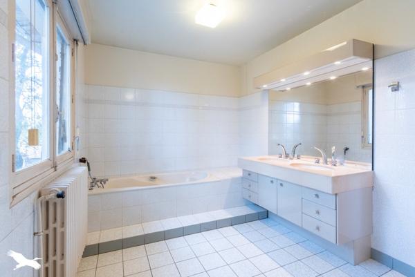 Maison à vendre |  Mont-de-Marsan |  7 pièces | 220 m²