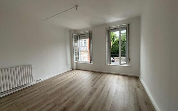 Maison à louer    4 pièces •  Ham