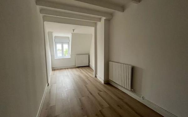 Maison à louer    4 pièces •  Ham