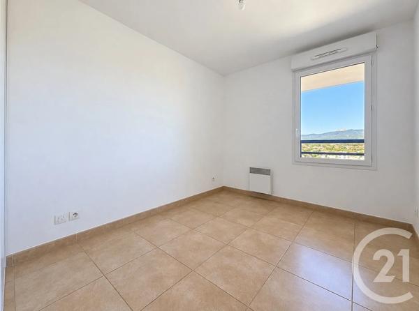 Appartement T3 à vendre  3 pièces - 64,64 m 2   MARSEILLE  - 13013