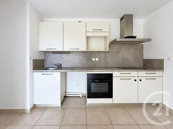 Appartement T3 à vendre  3 pièces - 64,64 m 2   MARSEILLE  - 13013