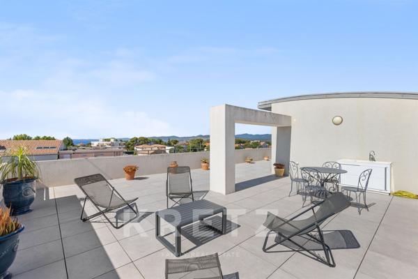 SAINT-RAPHAËL: Penthouse duplex de 127 m2 avec 125 m2 de terrasses