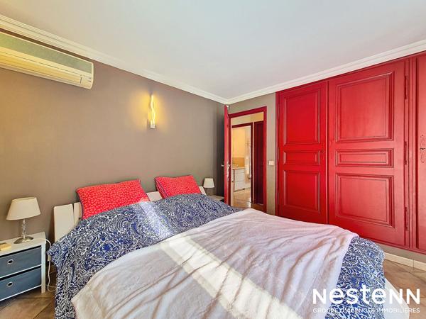 Maison d'environ 110 m² avec appartement 2 pièces attenant avec piscine dans un environnement calme