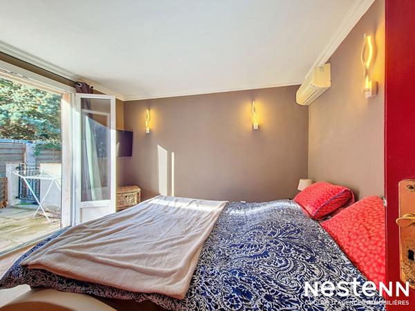 Maison d'environ 110 m² avec appartement 2 pièces attenant avec piscine dans un environnement calme