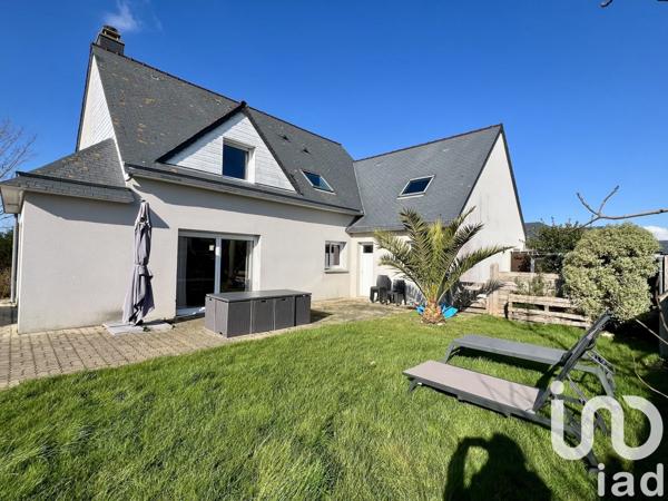 Maison 7 pièces de 217 m² à Agon-Coutainville (50230)