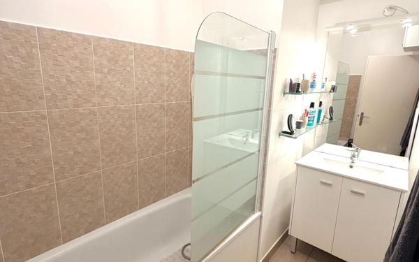 Appartement à vendre    1 pièce • 27,12 m2 Rosny-sous-Bois