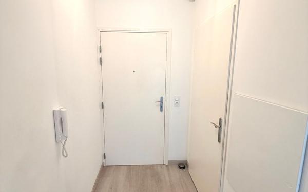 Appartement à vendre    1 pièce • 27,12 m2 Rosny-sous-Bois