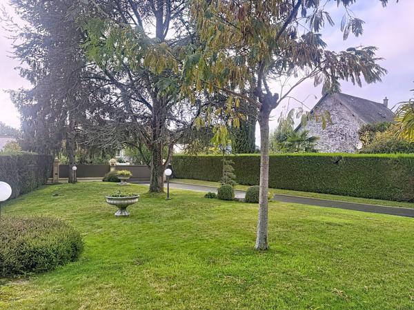 À vendre - Maison individuelle, 5 pièces située à Fondettes (37230)
