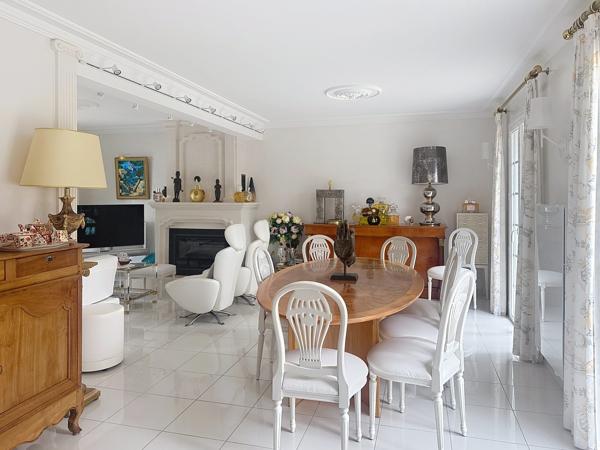 À vendre - Maison individuelle, 5 pièces située à Fondettes (37230)