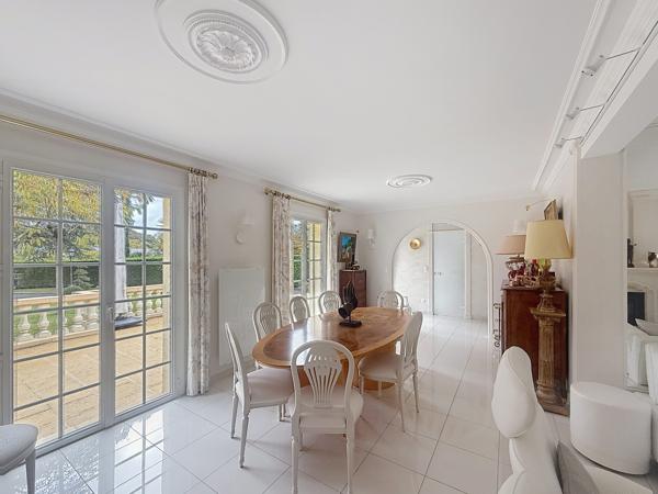 À vendre - Maison individuelle, 5 pièces située à Fondettes (37230)