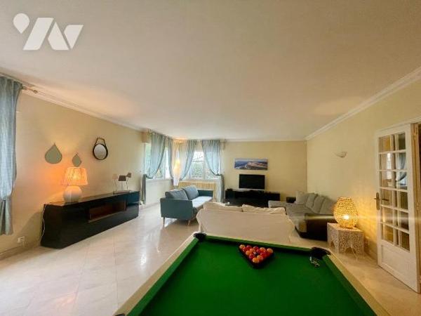 Quartier paisible, convivial et authentique, plutôt résidentiel  donnant accès à la plage d'Arè...