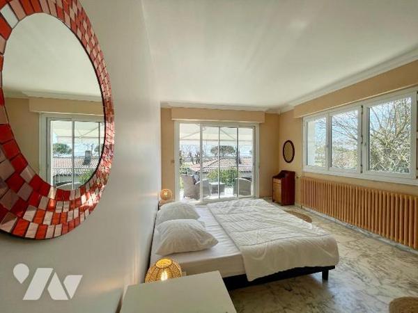 Quartier paisible, convivial et authentique, plutôt résidentiel  donnant accès à la plage d'Arè...