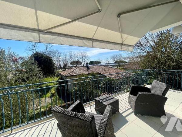 Quartier paisible, convivial et authentique, plutôt résidentiel  donnant accès à la plage d'Arè...