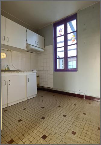 Maison à LA CHAPELLE-GAUDIN, 79300 - 9 pièces 157m²