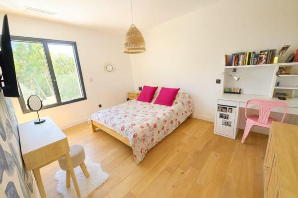 Chateau gombert (13013) MAISON CONTEMPORAINE DE 2021 - GARANTIE DECENNALE - PISCINE - PRESTATIONS RAFFINEES