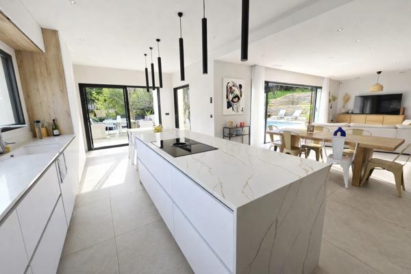 Chateau gombert (13013) MAISON CONTEMPORAINE DE 2021 - GARANTIE DECENNALE - PISCINE - PRESTATIONS RAFFINEES