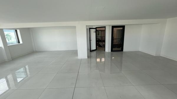 Location bureau Fort-de-France - 1 pièce(s) - 70 m² - 1 640 €/mois