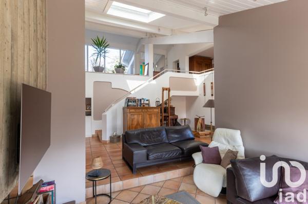 Maison à vendre 10 pièces 215 m² L'Arbresle