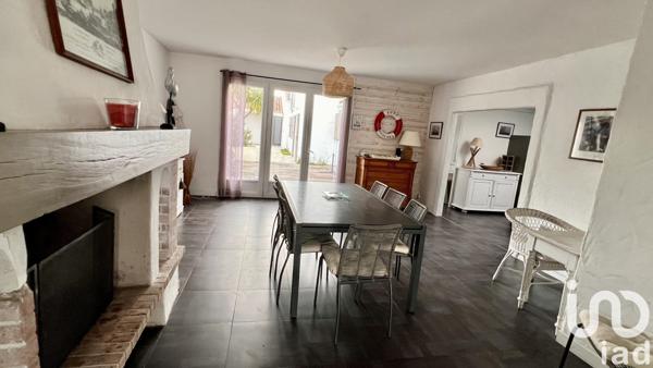 Maison traditionnelle 6 pièces de 145 m² à Le Bois-Plage-en-Ré (17580)