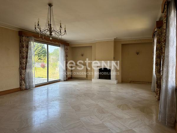 Belle demeure situee a proximite des commerces !