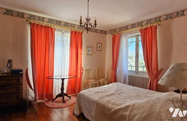 Maison familiale en plein bourg