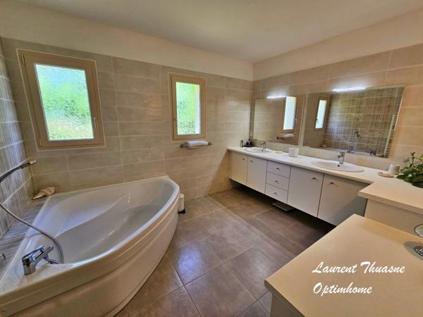 Maison 7 pièces 5 chambres avec gîte au calme