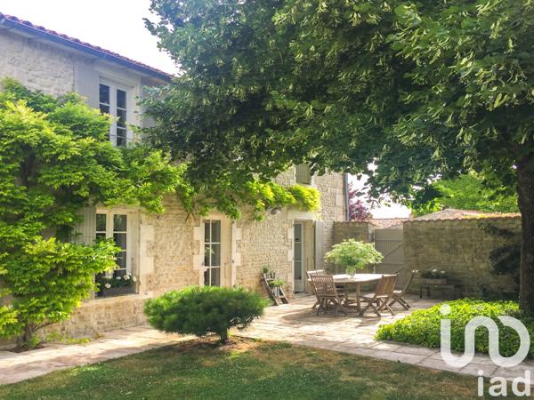 Maison à vendre 7 pièces 240 m² Sainte-Soulle